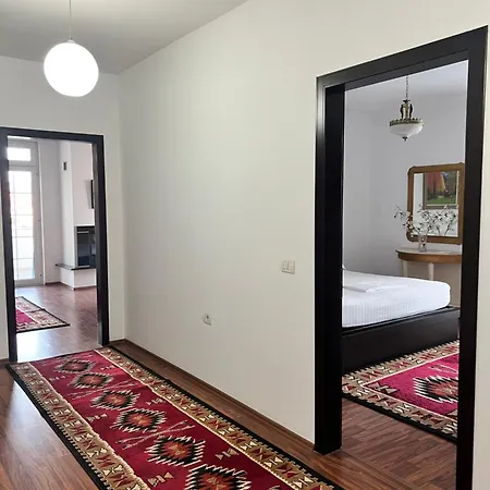 North Star Хостел Шкодер