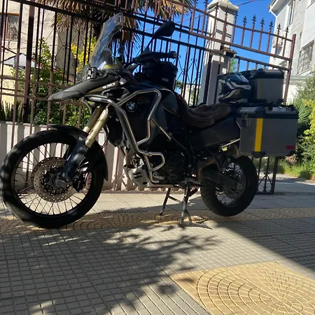 North Star Хостел Шкодер