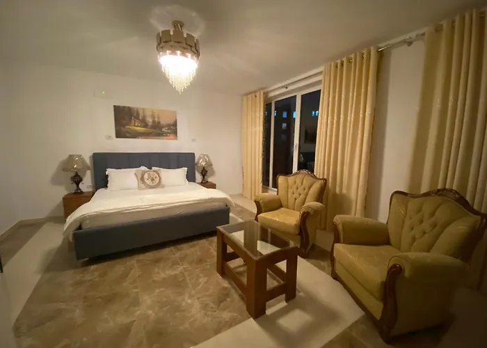 North Star بيت شباب