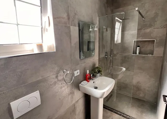 North Star 호스텔 Shkodër